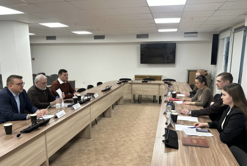 Директор Национального агентства по туризму провел встречу с руководством Республиканского союза туристических организаций 