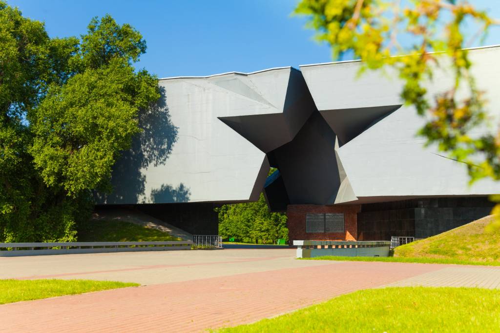 brest-fortress01.jpg