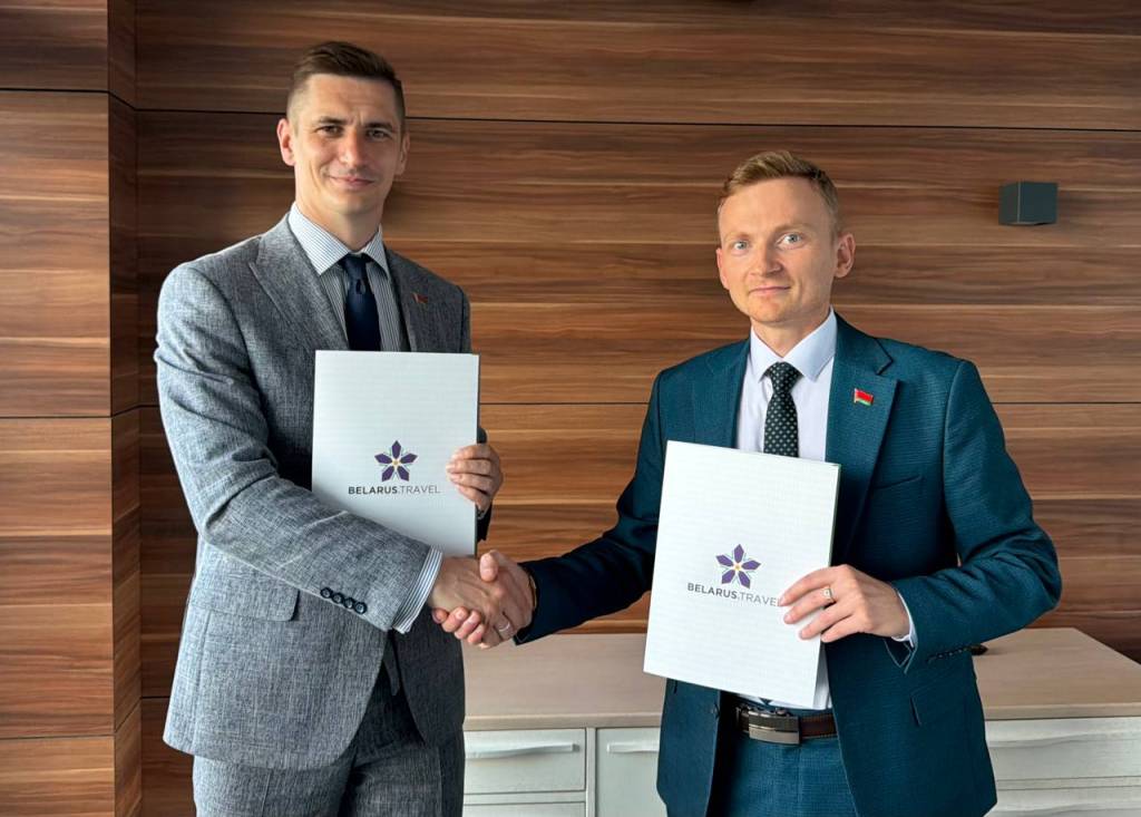 photo_5217460219338761213_y.jpg